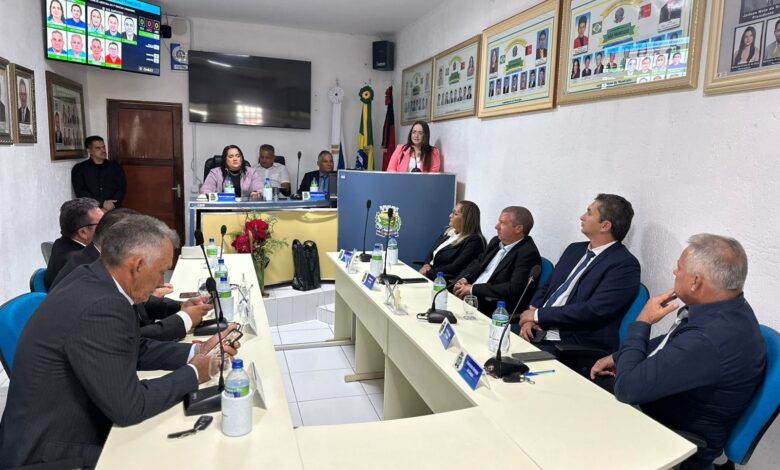 Câmara Municipal de São Francisco inicia os trabalhos legislativos de 2025 com sessão solene.