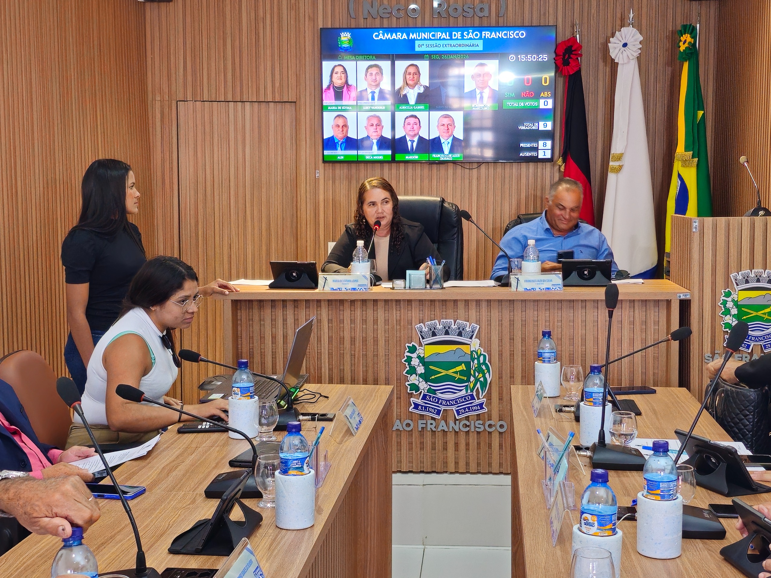 Na última segunda (27) de janeiro a Câmara Municipal de São Francisco realizou a 1ª Sessão Extraordinária do ano de 2026