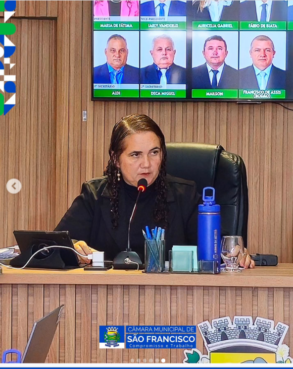 Na última segunda-feira (23/02), a Câmara Municipal de São Francisco realizou uma sessão extraordinária, conduzida pela presidente da Casa, vereadora Maria de Fátima.